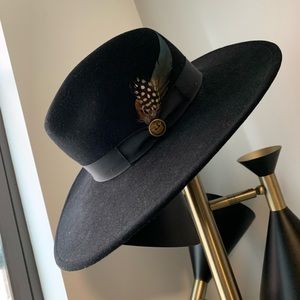 Goorin Brothers wide brim fedora